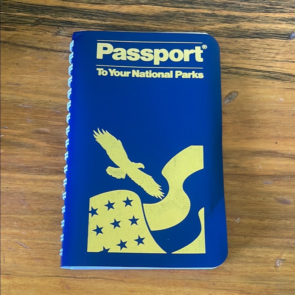๐NWT! Blue and Yellow National Parks Passport Book